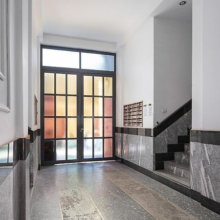 Perugino 16 Apartment Milan Bagian luar foto